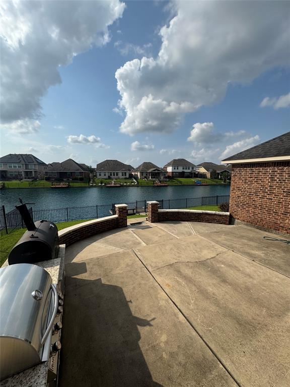 Building Photo - 2719 Lake Villa Dr
