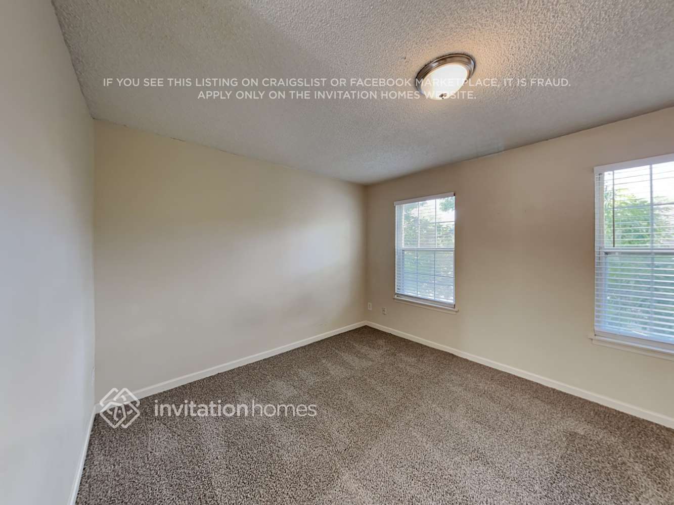 Building Photo - 1811 S Quebec Way