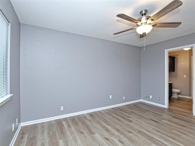 Building Photo - 118 Dogwood Dr