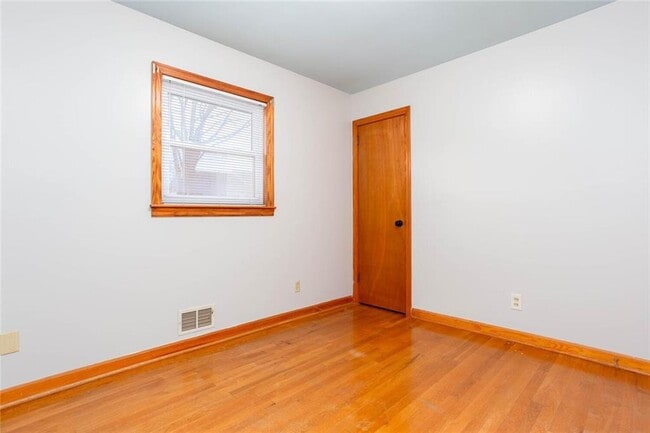 Building Photo - 2663 Hicks Rd