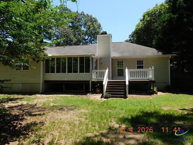 Building Photo - 112 Charleston Ct