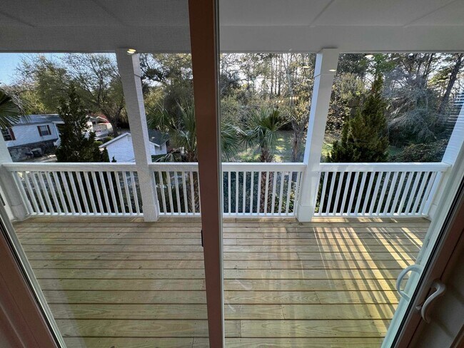 Building Photo - Bailey's Cove at Hilton Head Island | Where coastal living meets effortless elegance.