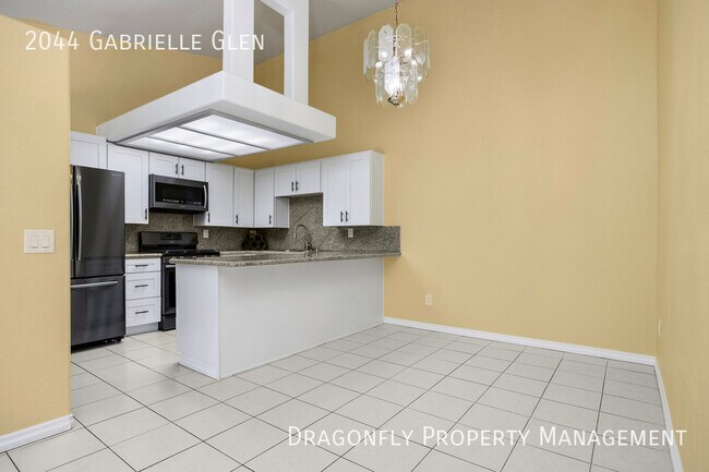 Building Photo - 2044 Gabrielle Glen