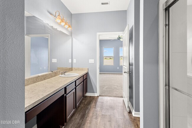 Building Photo - 3017 Blue Shrs Wy