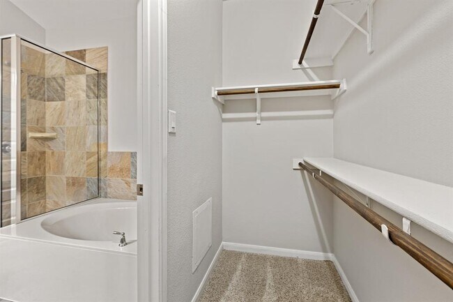 Building Photo - 506 Hummingbird Ln