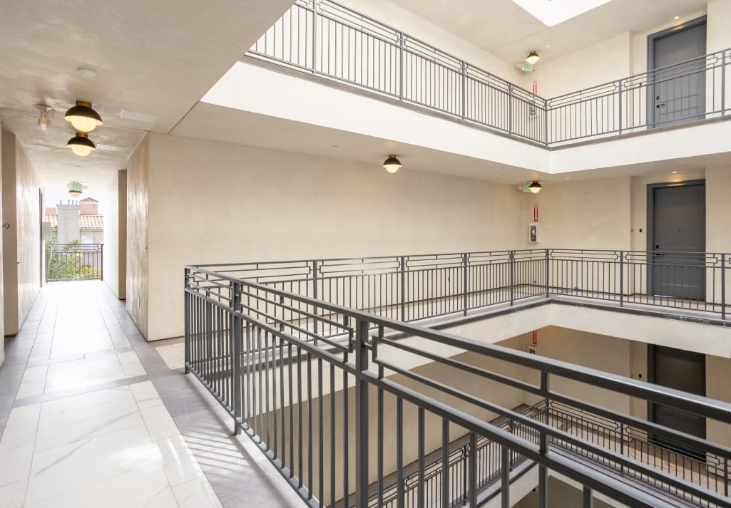 Building Photo - 5768 W 3rd St