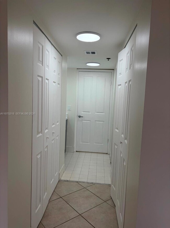 Building Photo - 2351 Douglas Rd