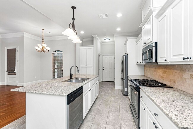 Building Photo - 8231 Valencia Ct