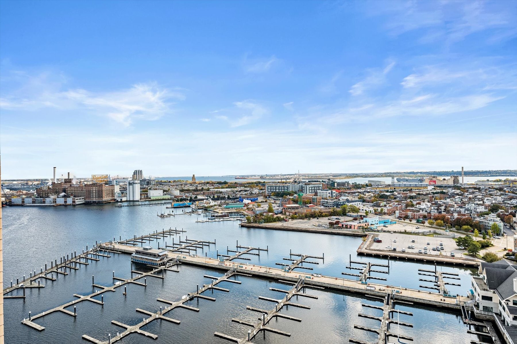 Building Photo - 100 Harborview Dr