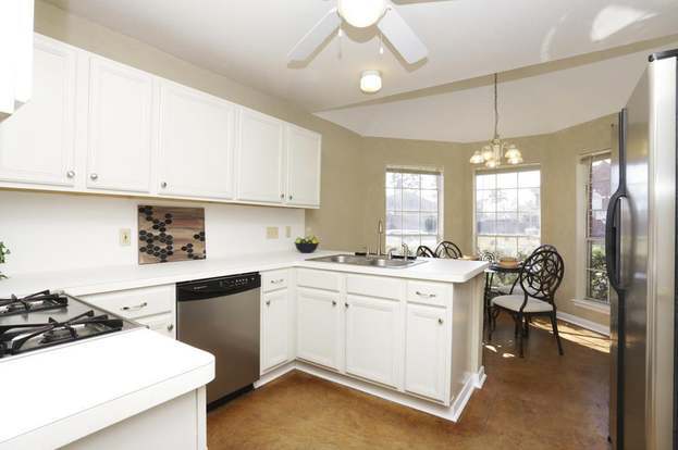 Building Photo - 2203 Friarwood Trail