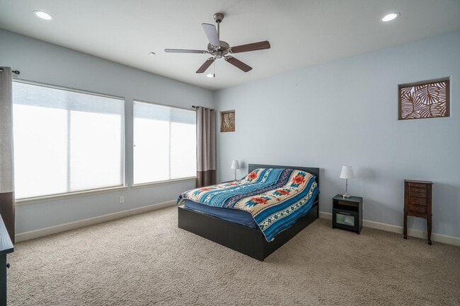 Building Photo - 18215 W Desert Sage Dr