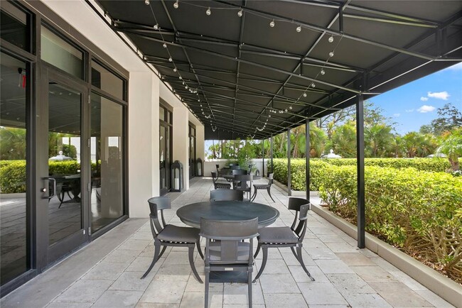 Building Photo - 3301 Bayshore Blvd
