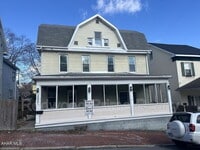 Building Photo - 1320 16th Ave