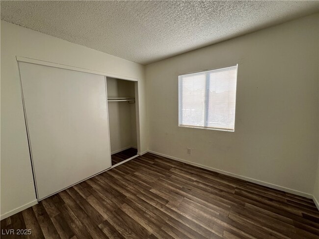 Building Photo - 6942 Appleton Dr