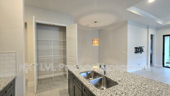 Building Photo - 14851 Loggerhead Dr