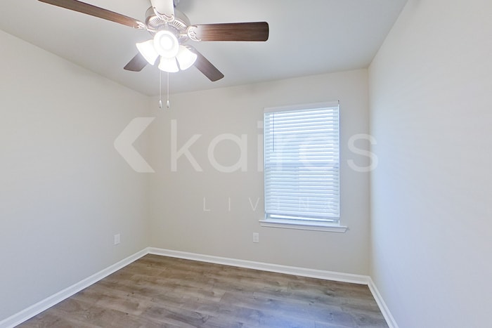 Building Photo - 204 Yardley Ct