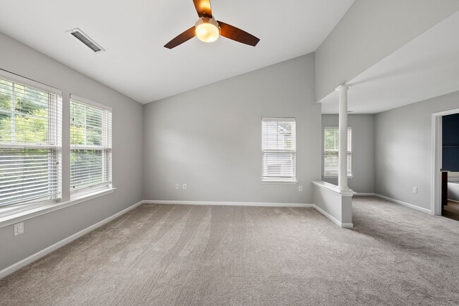 Building Photo - 8916 Camden Park Dr