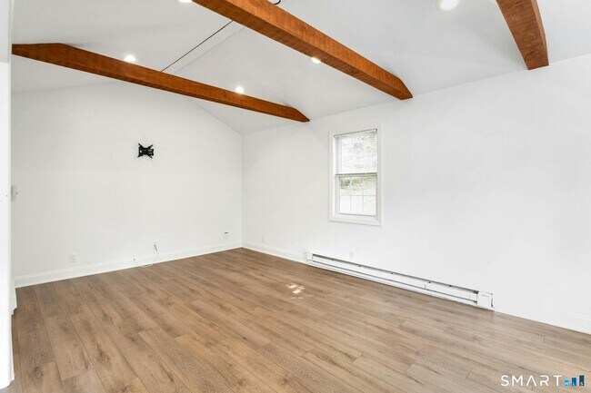 Building Photo - 124 Minturn Pl