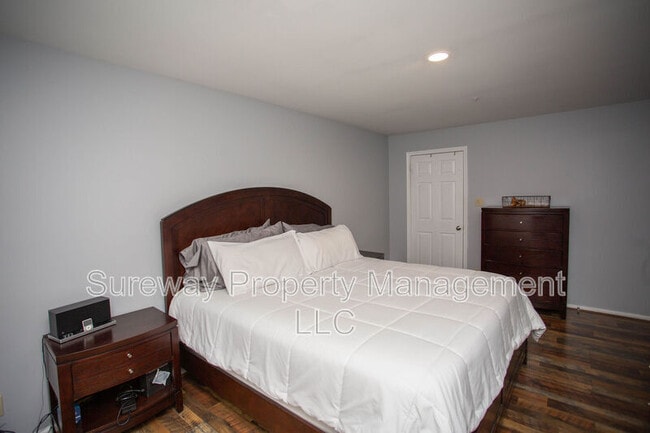 Building Photo - 4208 Aberdeen Ln