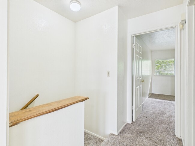 Building Photo - 1108 Welsh Ave