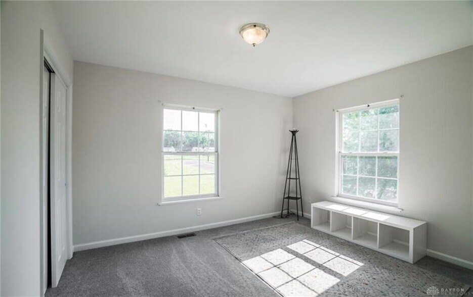 Building Photo - 215 N Williams St