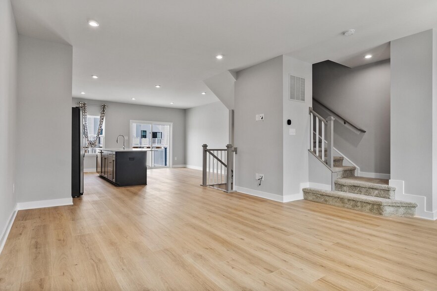 Building Photo - 1 Sage Way