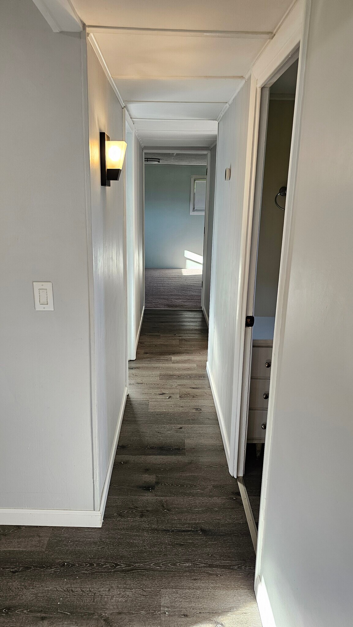 Hallway - 26592 Military Rd