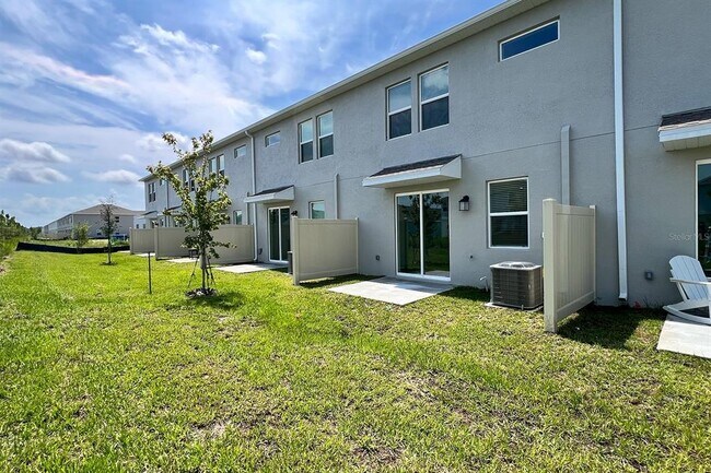 Building Photo - 2607 Skyline Lp