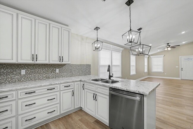 Building Photo - 28 Sudai St