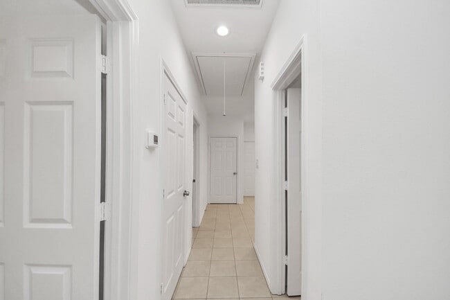 Building Photo - 9210 Wheatley St