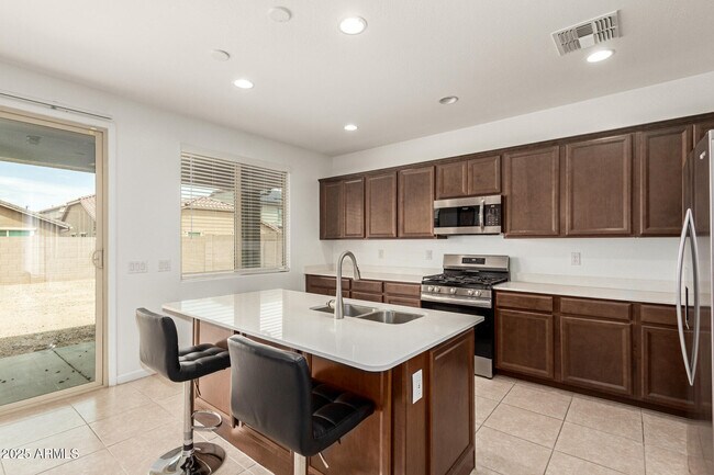 Building Photo - 12354 W Gardenia Ct