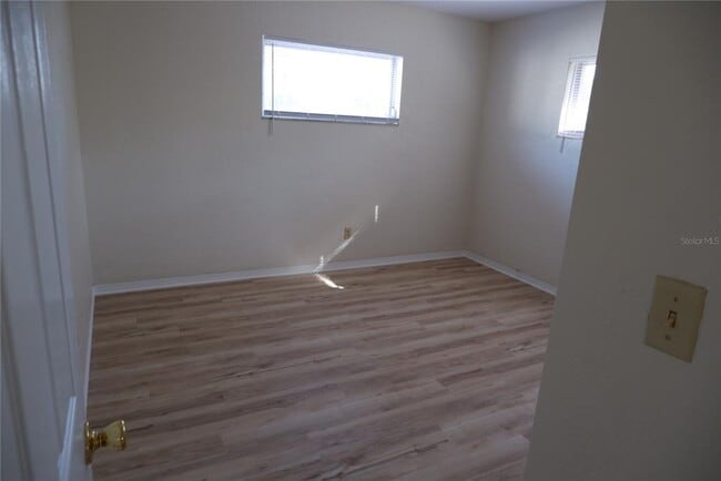 Building Photo - 8056 30th Ave N