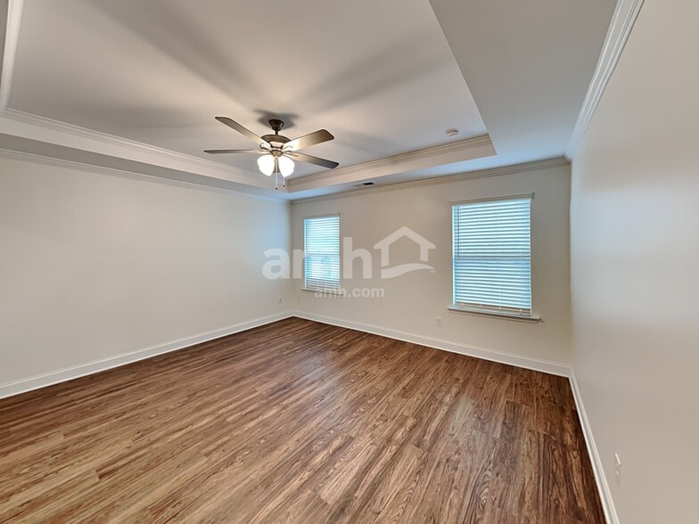 Building Photo - 5603 Cuba Rd