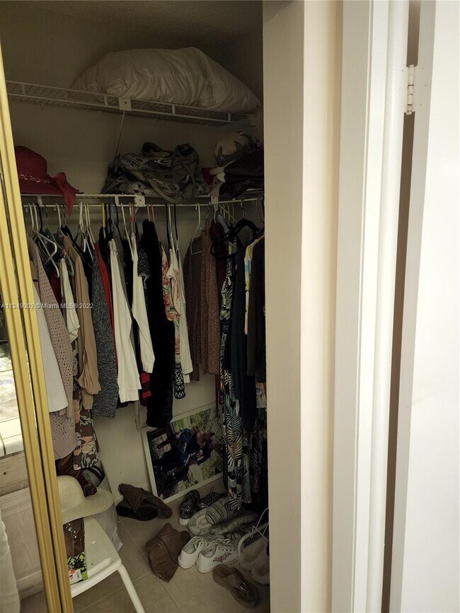 Building Photo - 300 Berkley Rd