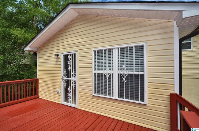 Building Photo - 1721 Maralyn Dr