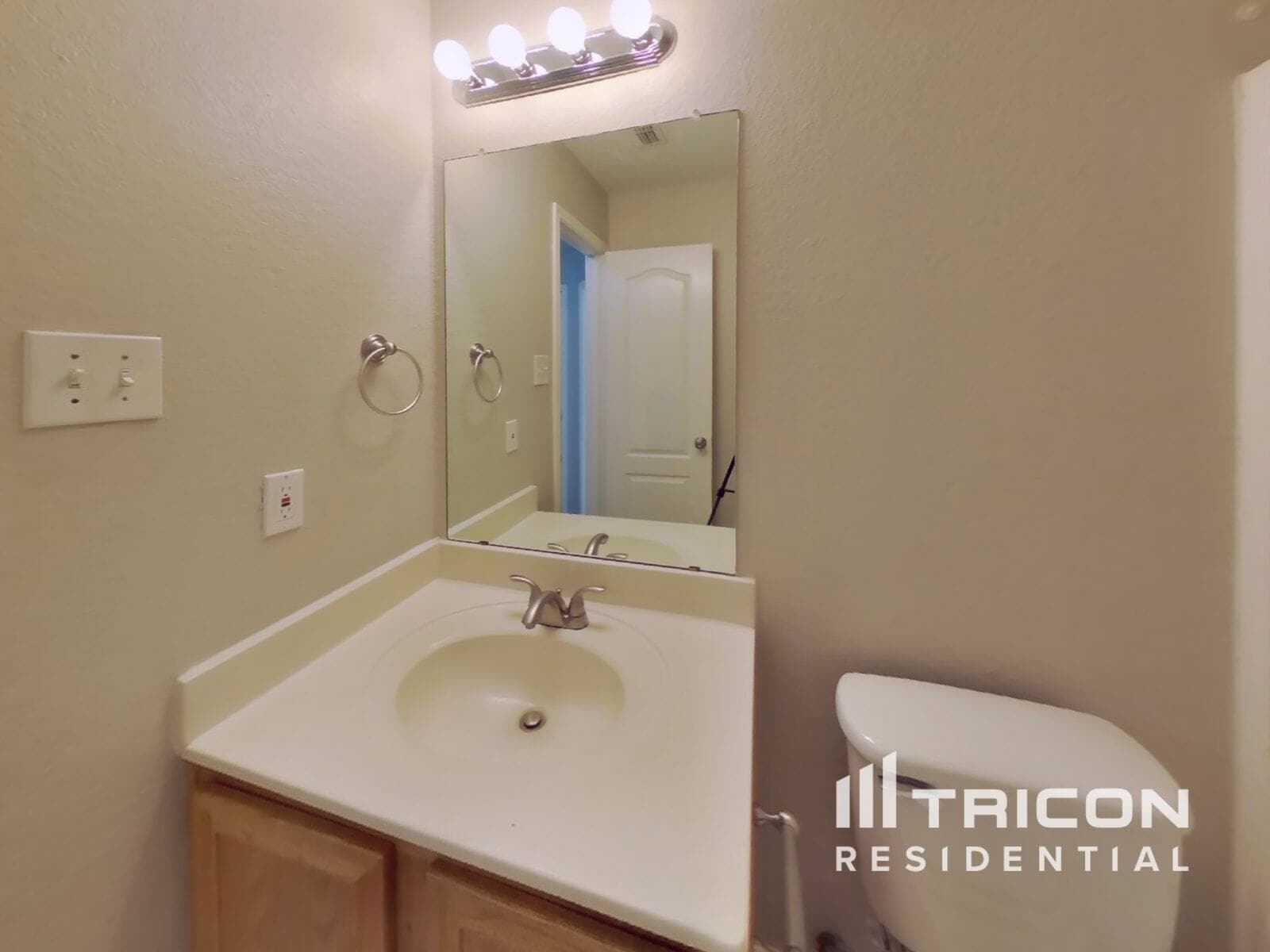 Building Photo - 7319 Woodhome Dr