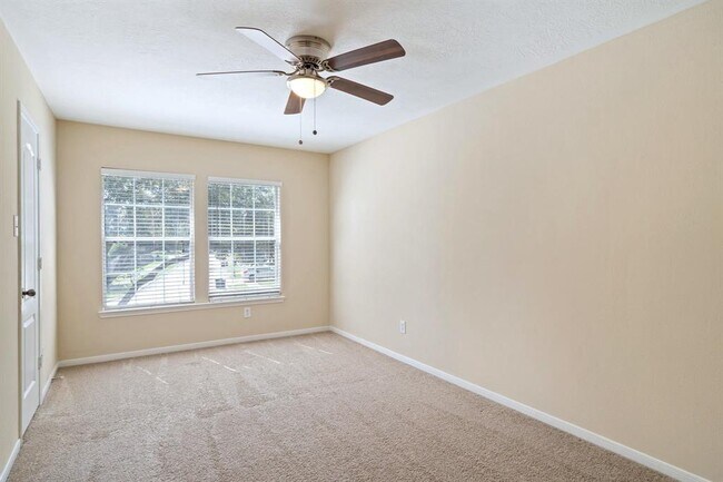 Building Photo - 718 Rock Creek Ct