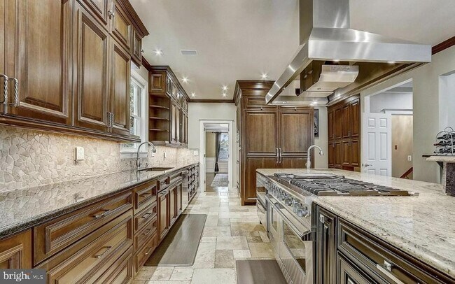 Building Photo - 13731 Canal Vista Ct