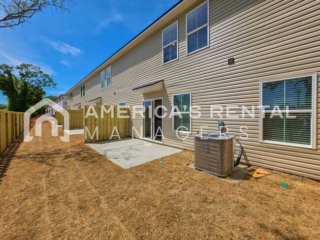 Building Photo - New Construction! Spacious Dual Level Townhome with Attached Garage for Rent in Decatur, AL! DEPO...