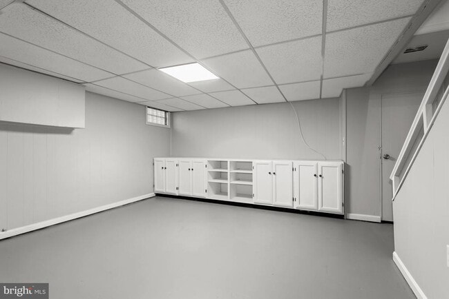 Building Photo - 8336 Wyton Rd