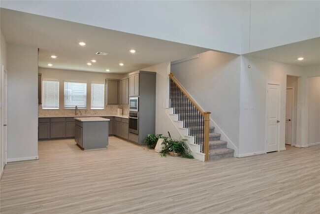 Building Photo - 8475 Harrington Grv Trl
