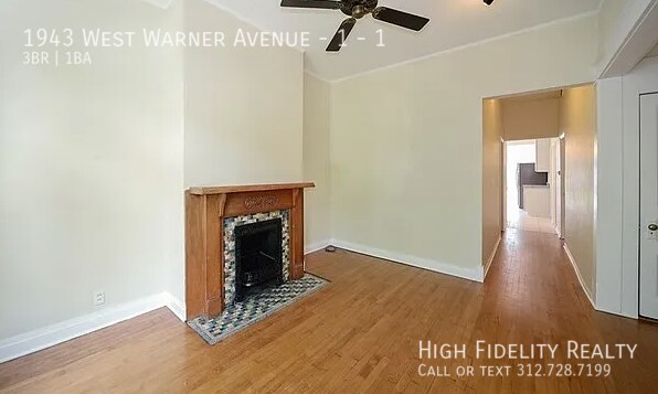 Building Photo - 1943 W Warner Ave