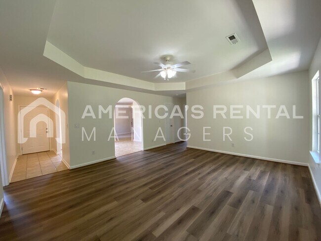 Building Photo - Home For Rent In McCalla, AL!! AVAILABLE NOW!!