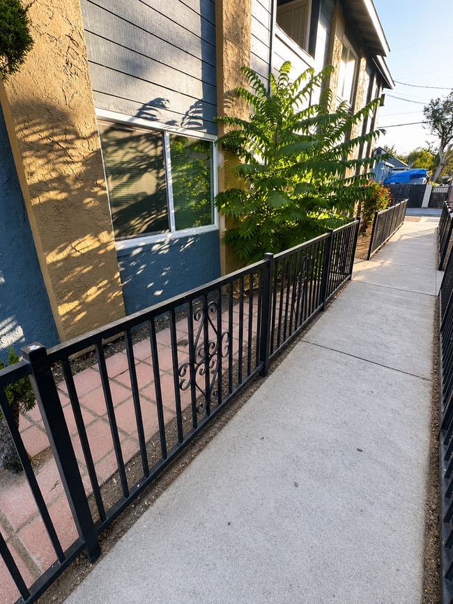 Building Photo - 1107 L St