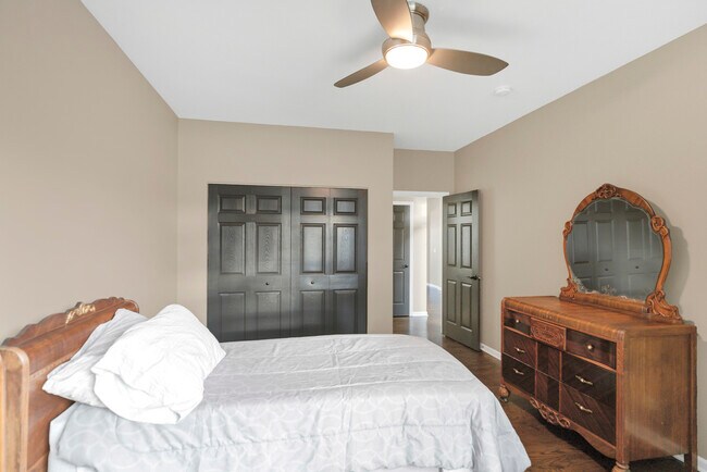 Building Photo - 2660 Harnish Dr