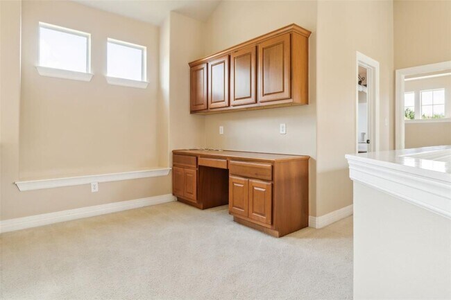 Building Photo - 15528 Interlachen Dr
