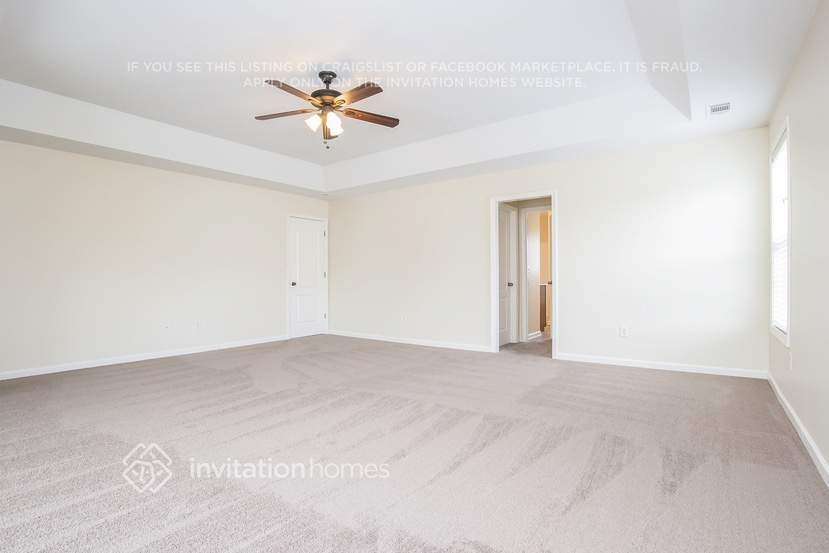 Building Photo - 372 Kyles Cir