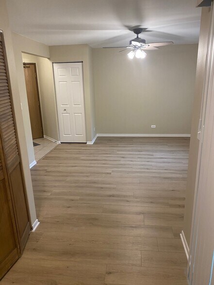 Building Photo - 15 Gant Cir