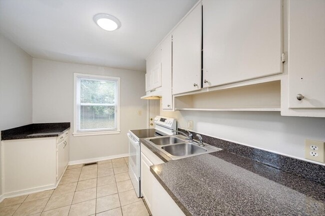 Building Photo - 2509 Reese Ave