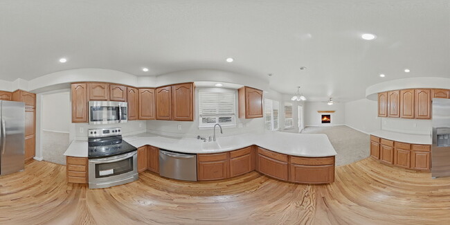 Building Photo - $2,620.95 with $300 off the first month's rent, 5 Beds - 3.5 Bath, Single Family Home in Colorado...